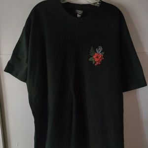 SANTA CRUZ Xl shirt NEW